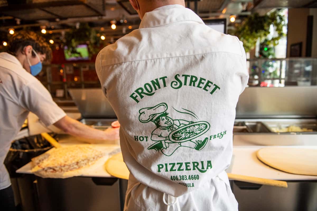 Front Street Pizza: Where Flavor Meets Community